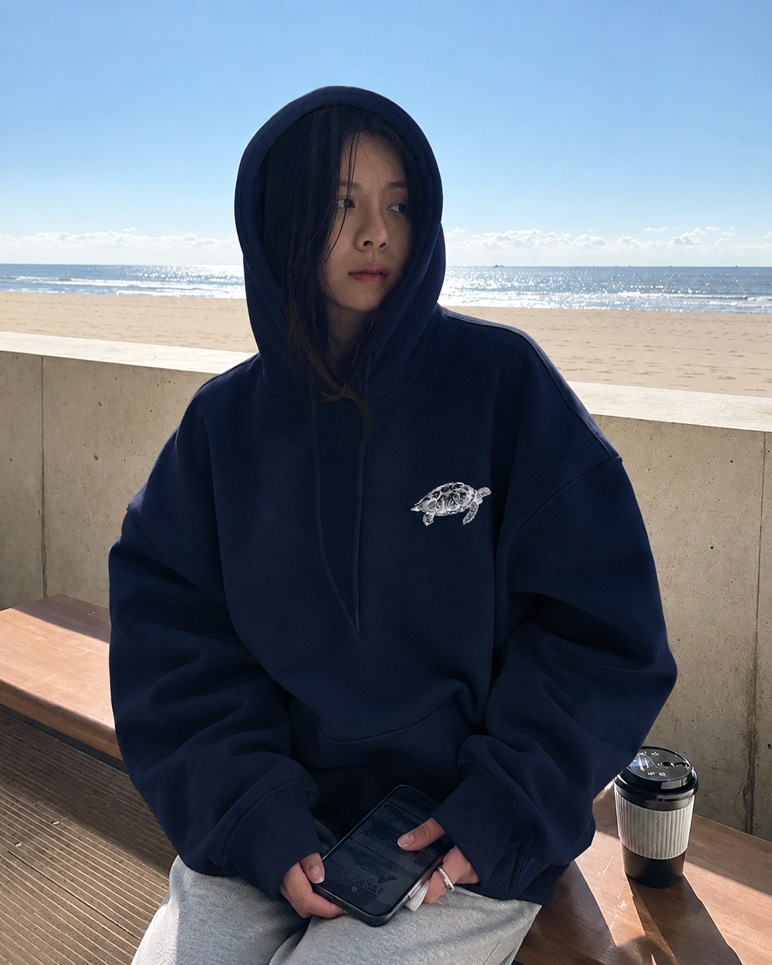 Women’s Warm Navy Blue Whote Oversized Pullover Hoodie With Turtle Graphic Travelling For Winters