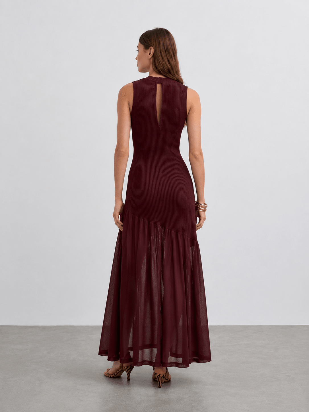 Woman's Elegant Sleeveless Fishtail Bodycon Dress - Edin London